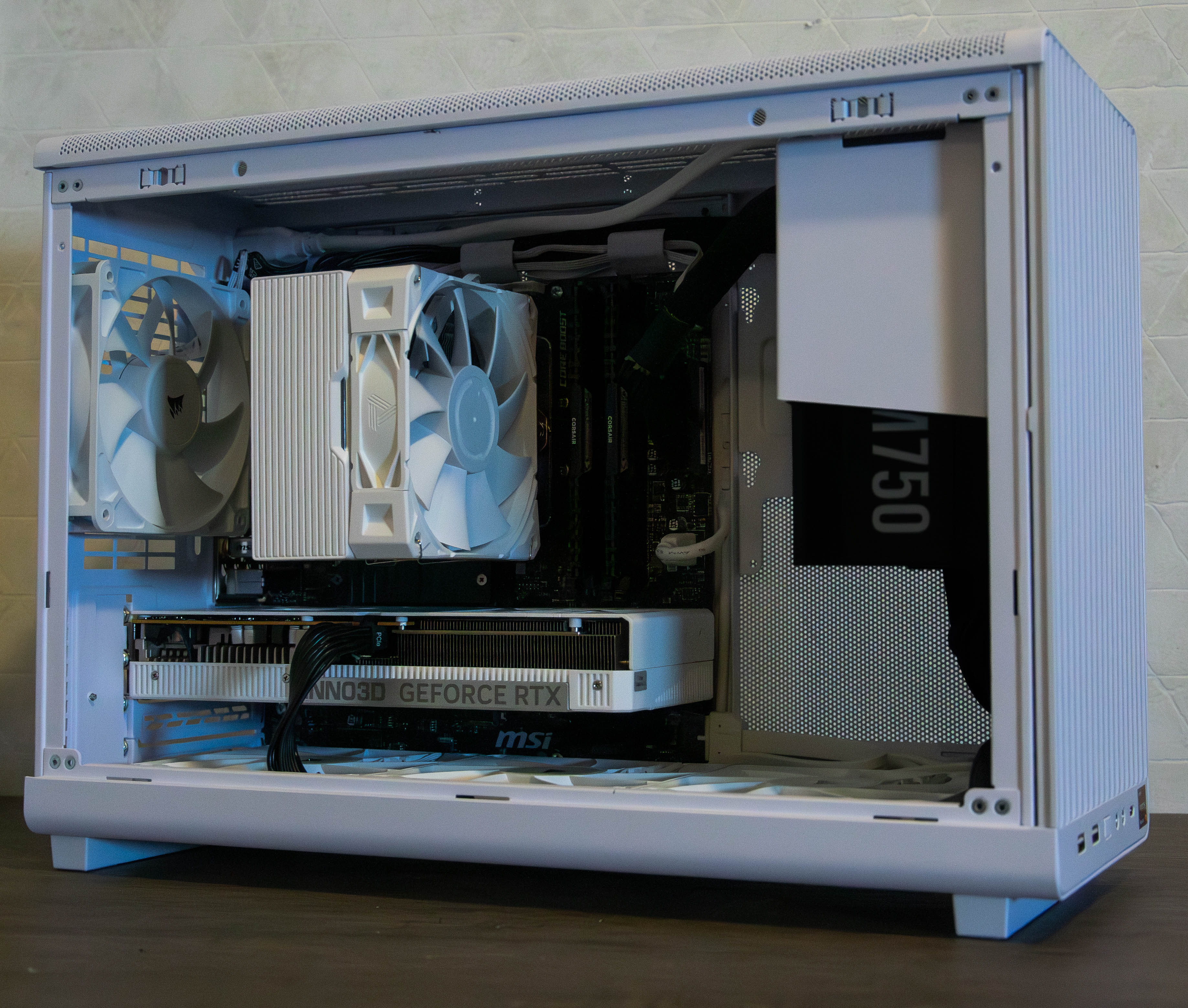 Build van de maand